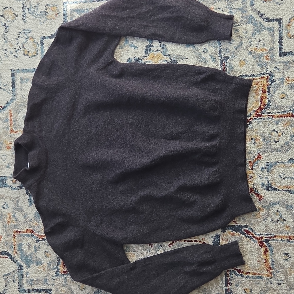 4/$20 Toscano Firenze Wool Sweater